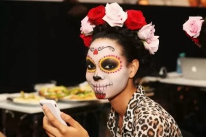 Lena_Hoschek_mexican-skull-makeup-idea